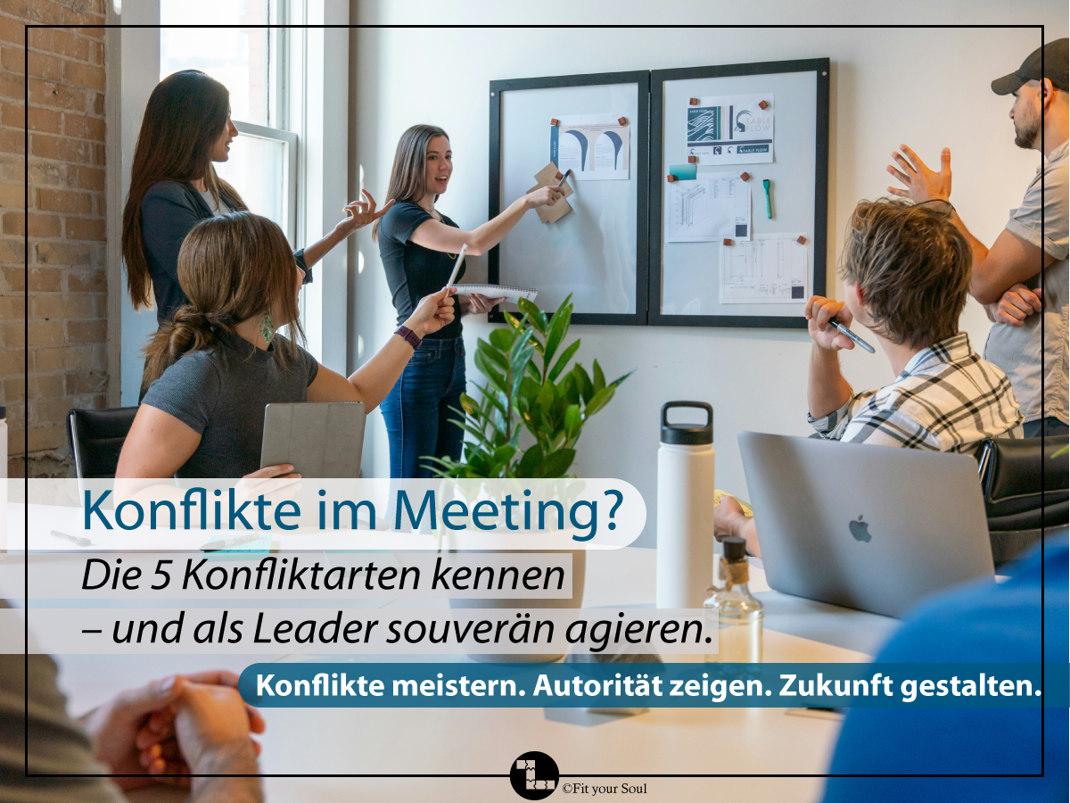 Führungsperson im Meeting mit dem Team